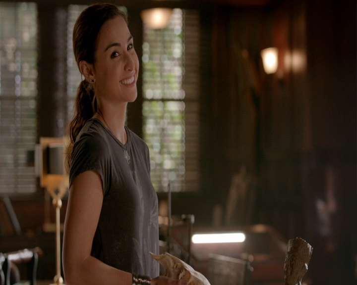 VampireDiaries-dot-nl_VampireDiaries-8x02TodayWillBeDifferent0826.jpg