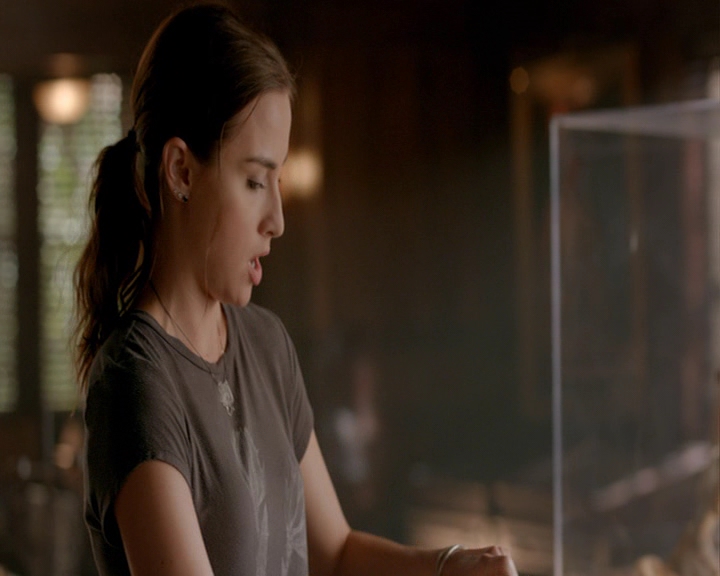 VampireDiaries-dot-nl_VampireDiaries-8x02TodayWillBeDifferent0838.jpg