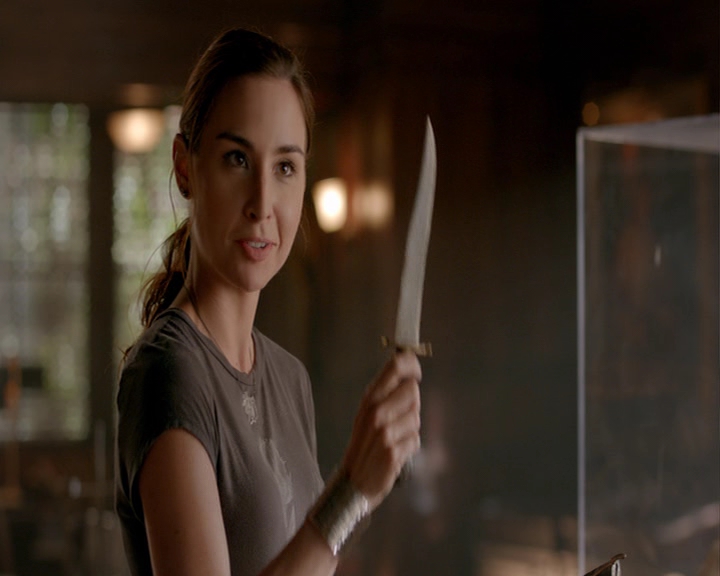 VampireDiaries-dot-nl_VampireDiaries-8x02TodayWillBeDifferent0843.jpg