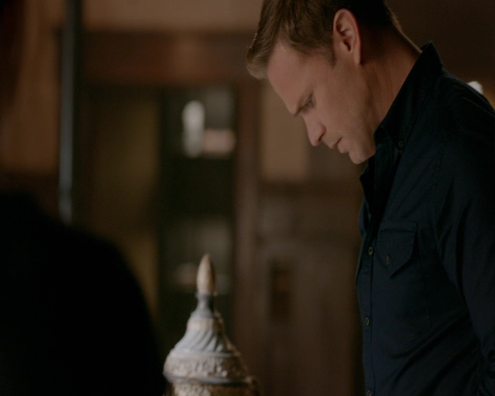 VampireDiaries-dot-nl_VampireDiaries-8x02TodayWillBeDifferent0881.jpg