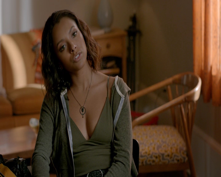 VampireDiaries-dot-nl_VampireDiaries-8x02TodayWillBeDifferent0934.jpg