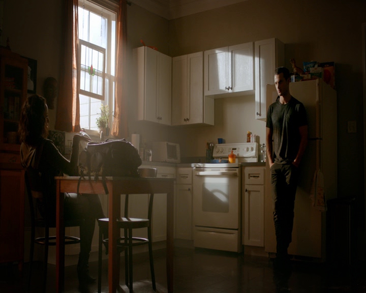 VampireDiaries-dot-nl_VampireDiaries-8x02TodayWillBeDifferent0946.jpg