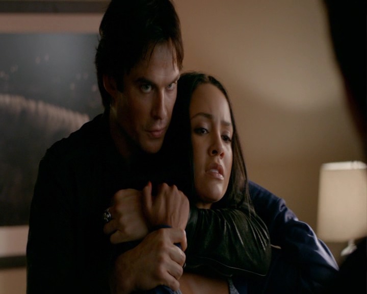 VampireDiaries-dot-nl_VampireDiaries-8x02TodayWillBeDifferent1454.jpg