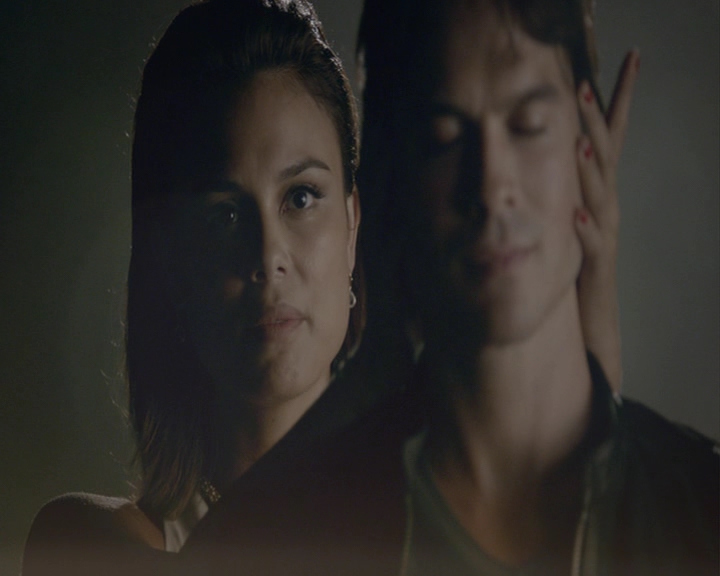 VampireDiaries-dot-nl_VampireDiaries-8x02TodayWillBeDifferent1625.jpg