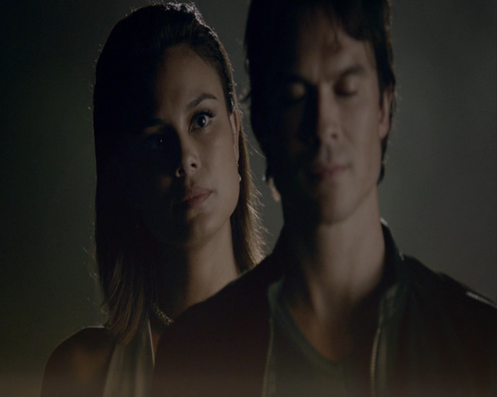 VampireDiaries-dot-nl_VampireDiaries-8x02TodayWillBeDifferent1633.jpg