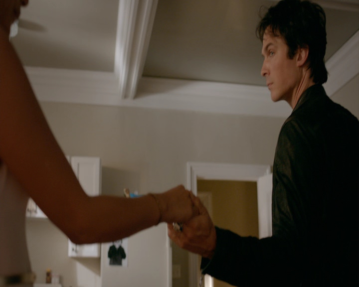 VampireDiaries-dot-nl_VampireDiaries-8x02TodayWillBeDifferent1708.jpg