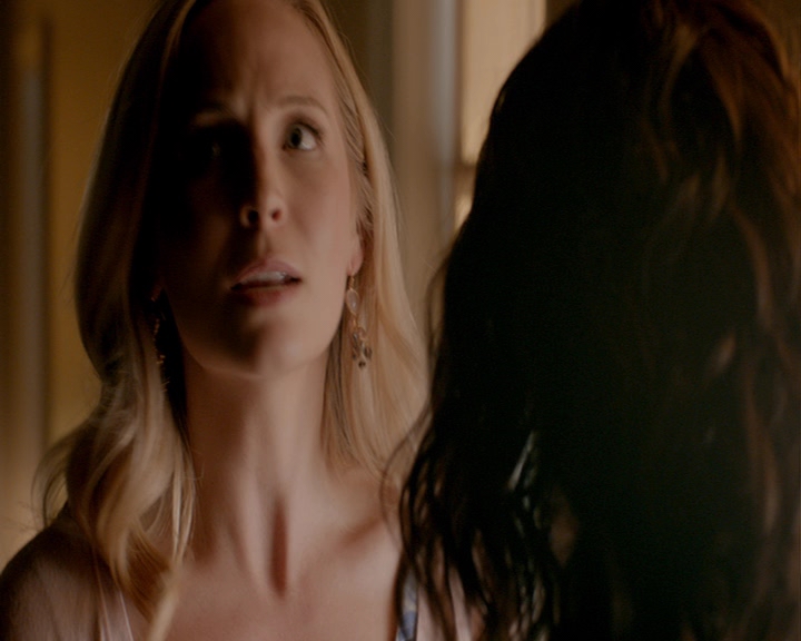 VampireDiaries-dot-nl_VampireDiaries-8x02TodayWillBeDifferent1853.jpg