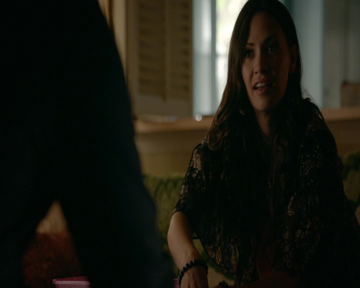 VampireDiaries-dot-nl_VampireDiaries-8x02TodayWillBeDifferent1931.jpg