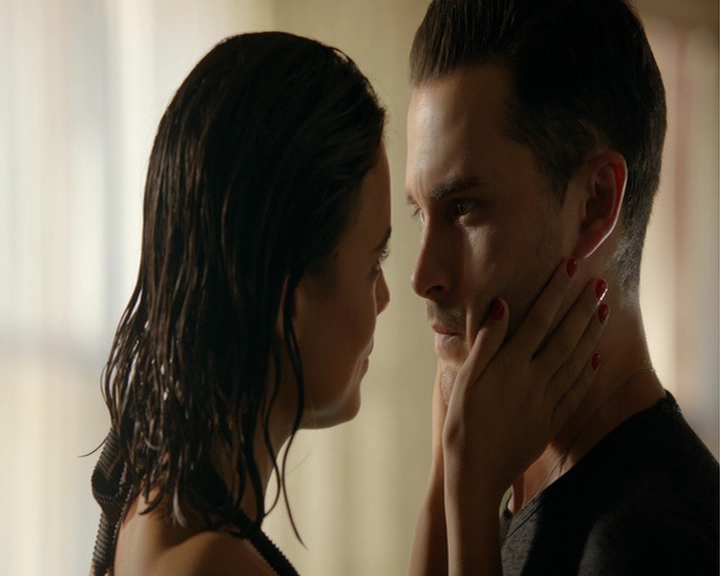 VampireDiaries-dot-nl_VampireDiaries-8x02TodayWillBeDifferent2082.jpg