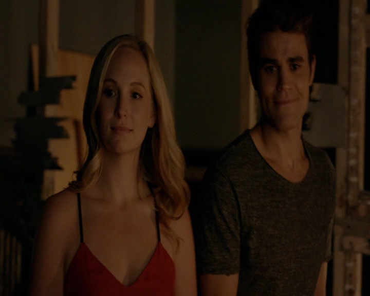 VampireDiaries-dot-nl_VampireDiaries-8x02TodayWillBeDifferent2174.jpg