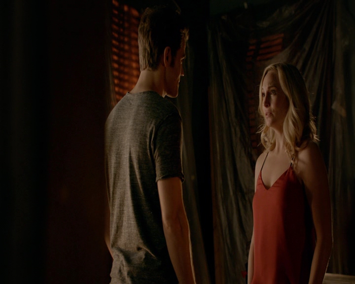 VampireDiaries-dot-nl_VampireDiaries-8x02TodayWillBeDifferent2196.jpg