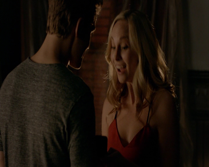 VampireDiaries-dot-nl_VampireDiaries-8x02TodayWillBeDifferent2254.jpg