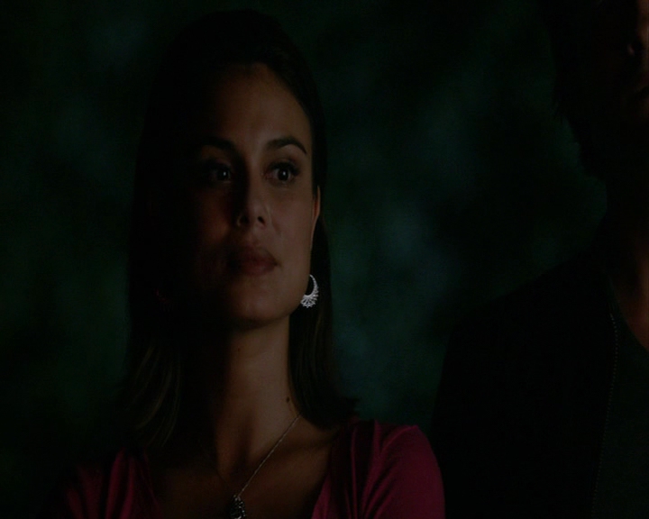 VampireDiaries-dot-nl_VampireDiaries-8x03YouDecidedThatIWasWorthSaving0085.jpg