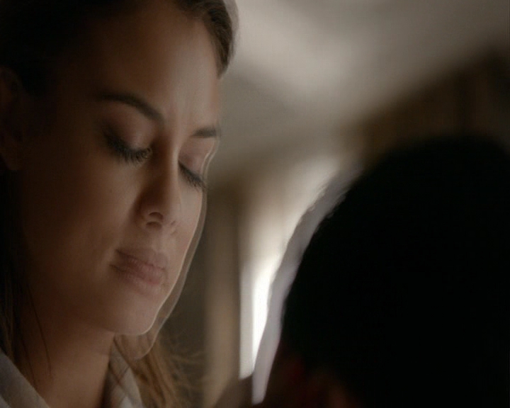 VampireDiaries-dot-nl_VampireDiaries-8x03YouDecidedThatIWasWorthSaving0099.jpg