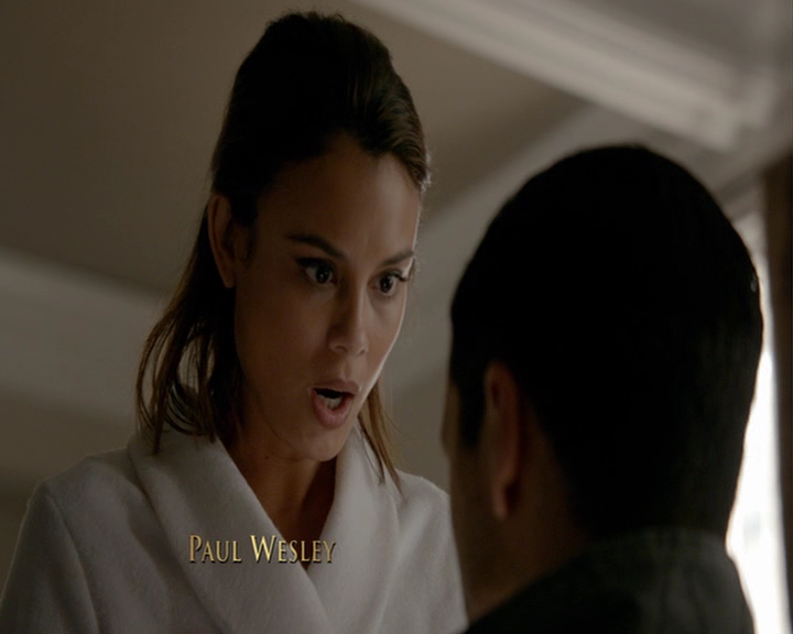 VampireDiaries-dot-nl_VampireDiaries-8x03YouDecidedThatIWasWorthSaving0105.jpg