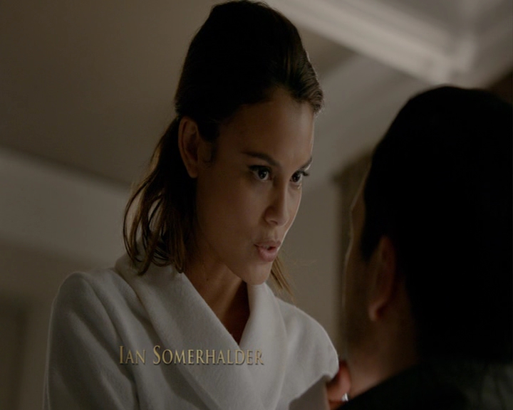 VampireDiaries-dot-nl_VampireDiaries-8x03YouDecidedThatIWasWorthSaving0108.jpg