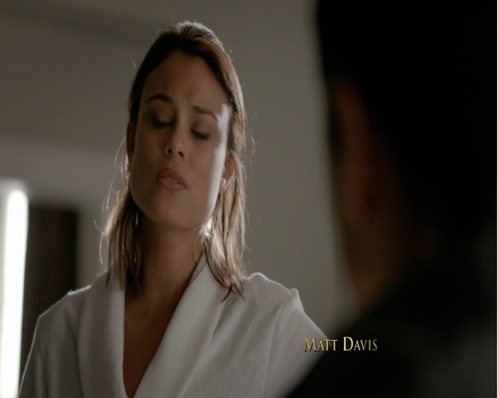 VampireDiaries-dot-nl_VampireDiaries-8x03YouDecidedThatIWasWorthSaving0117.jpg