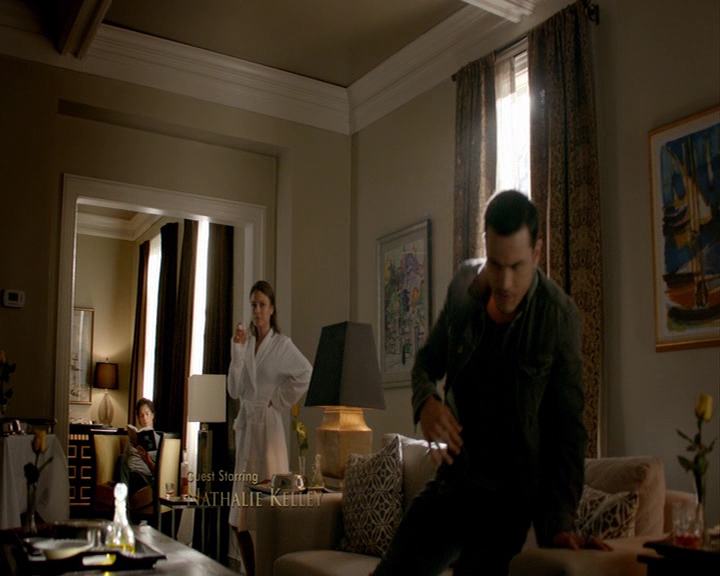 VampireDiaries-dot-nl_VampireDiaries-8x03YouDecidedThatIWasWorthSaving0131.jpg