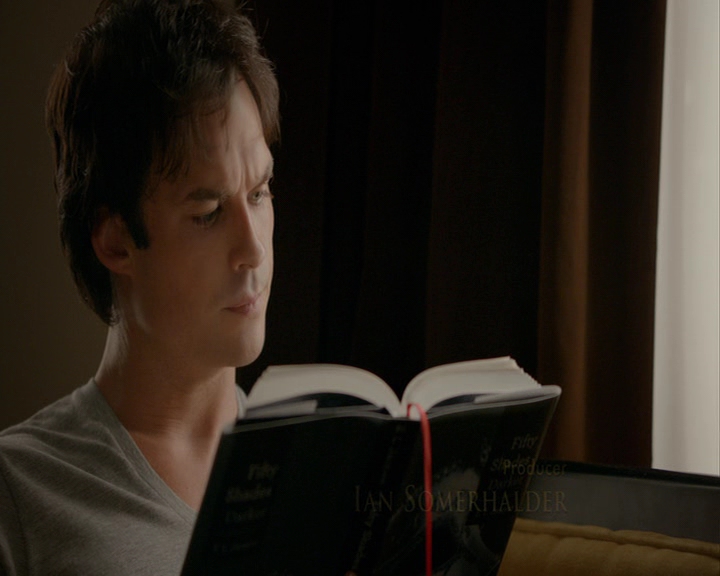 VampireDiaries-dot-nl_VampireDiaries-8x03YouDecidedThatIWasWorthSaving0150.jpg