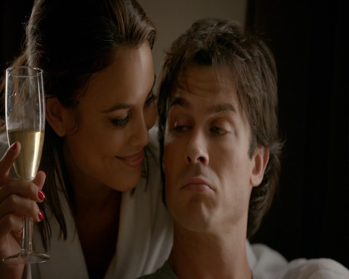 VampireDiaries-dot-nl_VampireDiaries-8x03YouDecidedThatIWasWorthSaving0179.jpg