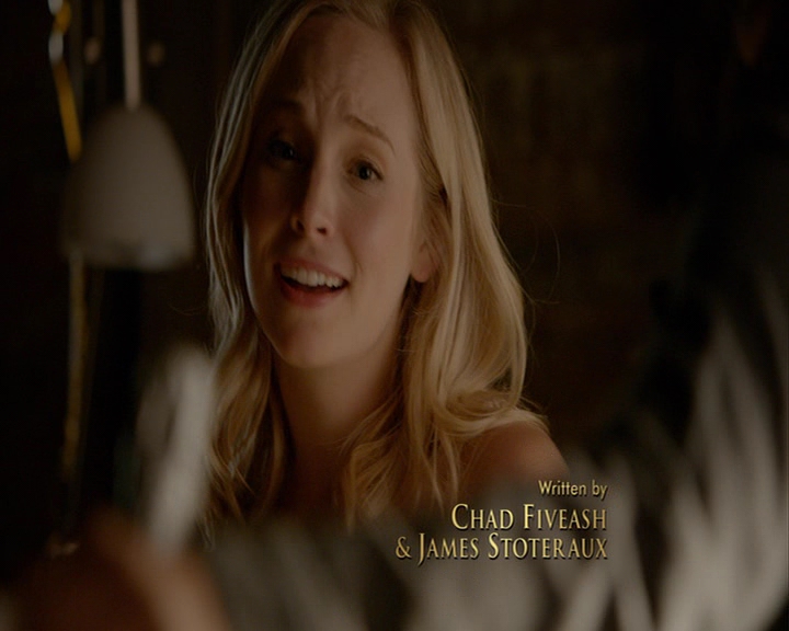 VampireDiaries-dot-nl_VampireDiaries-8x03YouDecidedThatIWasWorthSaving0203.jpg