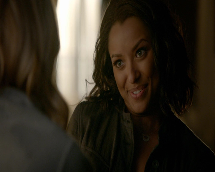 VampireDiaries-dot-nl_VampireDiaries-8x03YouDecidedThatIWasWorthSaving0243.jpg