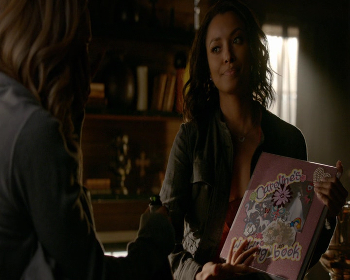 VampireDiaries-dot-nl_VampireDiaries-8x03YouDecidedThatIWasWorthSaving0254.jpg