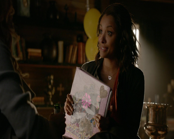 VampireDiaries-dot-nl_VampireDiaries-8x03YouDecidedThatIWasWorthSaving0259.jpg