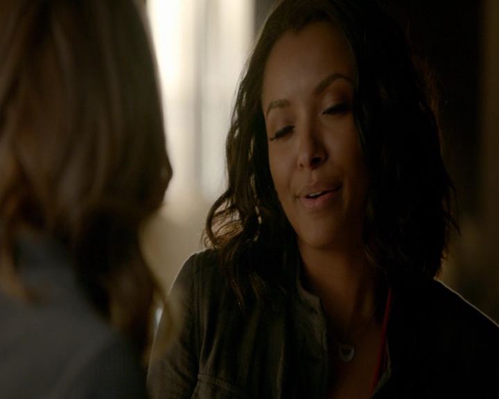 VampireDiaries-dot-nl_VampireDiaries-8x03YouDecidedThatIWasWorthSaving0267.jpg