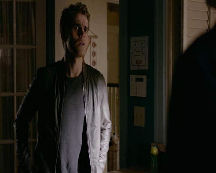 VampireDiaries-dot-nl_VampireDiaries-8x03YouDecidedThatIWasWorthSaving0317.jpg