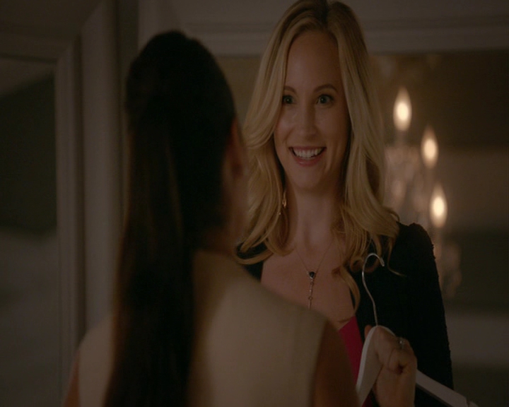 VampireDiaries-dot-nl_VampireDiaries-8x03YouDecidedThatIWasWorthSaving0355.jpg