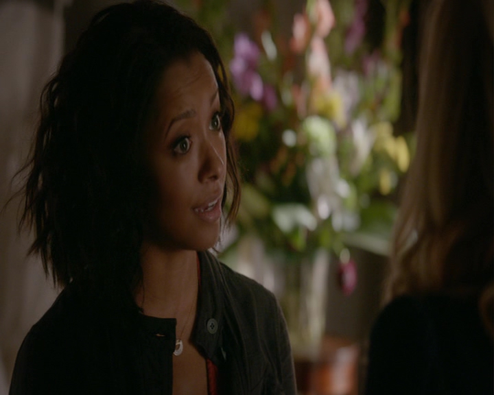 VampireDiaries-dot-nl_VampireDiaries-8x03YouDecidedThatIWasWorthSaving0371.jpg