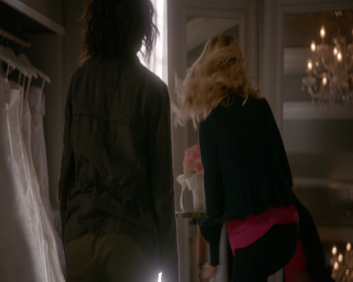 VampireDiaries-dot-nl_VampireDiaries-8x03YouDecidedThatIWasWorthSaving0380.jpg