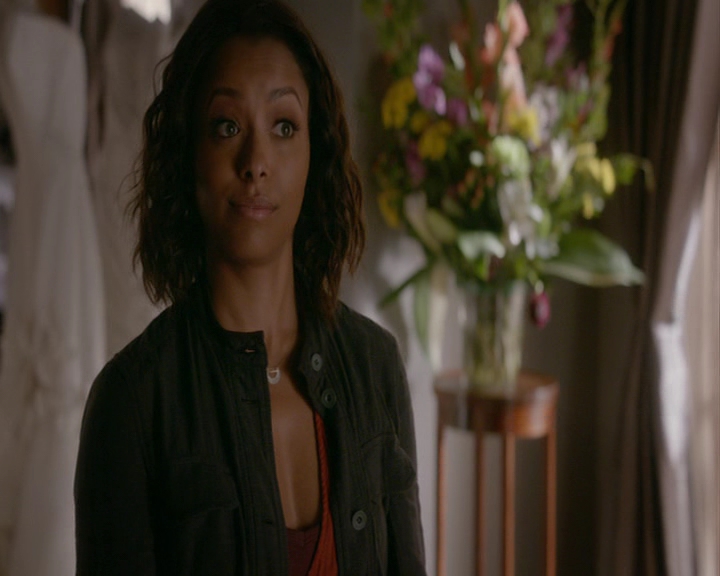 VampireDiaries-dot-nl_VampireDiaries-8x03YouDecidedThatIWasWorthSaving0384.jpg