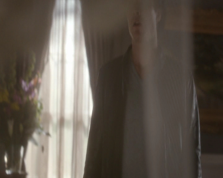 VampireDiaries-dot-nl_VampireDiaries-8x03YouDecidedThatIWasWorthSaving0412.jpg