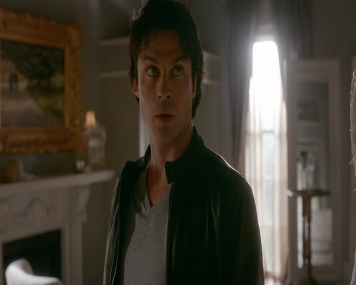 VampireDiaries-dot-nl_VampireDiaries-8x03YouDecidedThatIWasWorthSaving0420.jpg