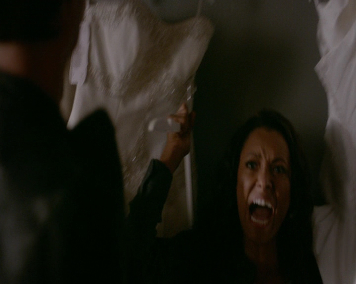 VampireDiaries-dot-nl_VampireDiaries-8x03YouDecidedThatIWasWorthSaving0429.jpg