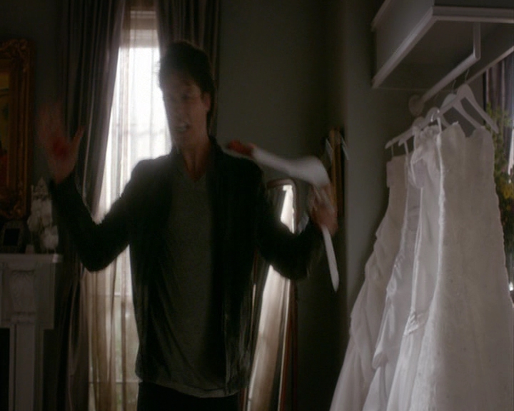 VampireDiaries-dot-nl_VampireDiaries-8x03YouDecidedThatIWasWorthSaving0431.jpg