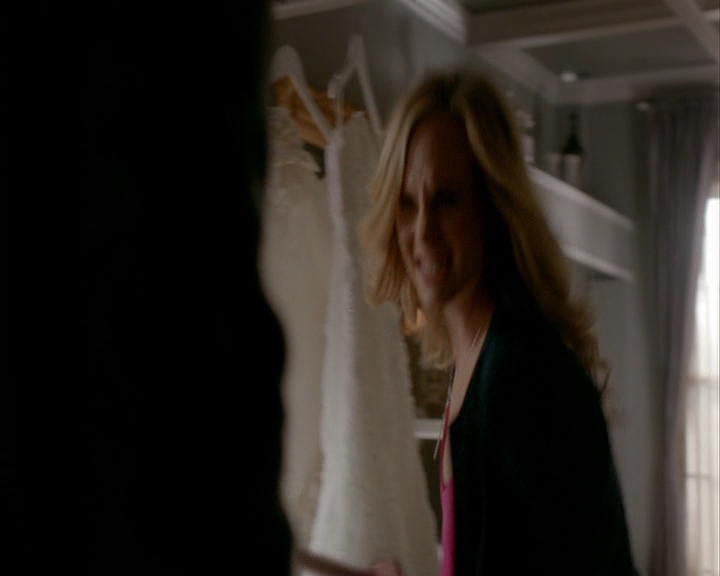 VampireDiaries-dot-nl_VampireDiaries-8x03YouDecidedThatIWasWorthSaving0432.jpg