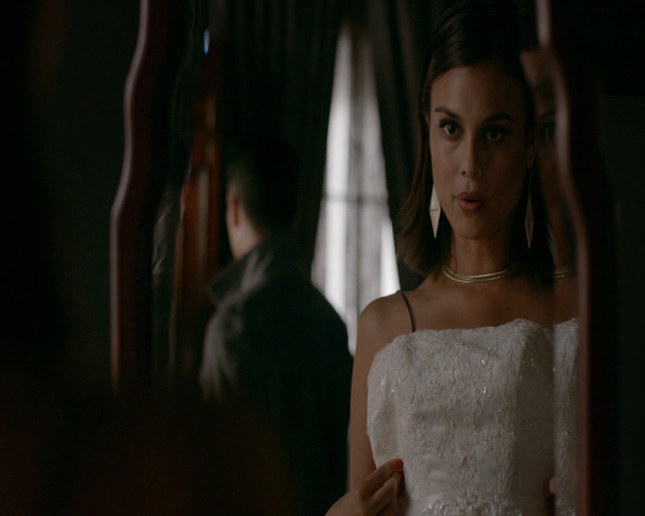 VampireDiaries-dot-nl_VampireDiaries-8x03YouDecidedThatIWasWorthSaving0454.jpg