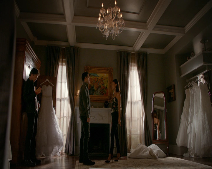 VampireDiaries-dot-nl_VampireDiaries-8x03YouDecidedThatIWasWorthSaving0470.jpg