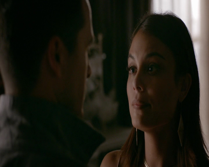 VampireDiaries-dot-nl_VampireDiaries-8x03YouDecidedThatIWasWorthSaving0472.jpg