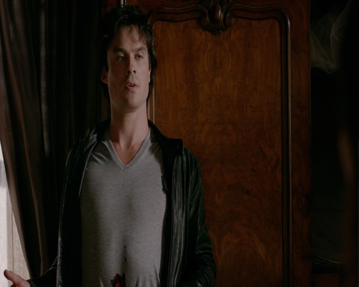 VampireDiaries-dot-nl_VampireDiaries-8x03YouDecidedThatIWasWorthSaving0484.jpg