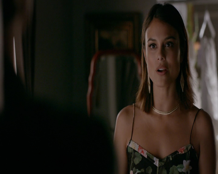 VampireDiaries-dot-nl_VampireDiaries-8x03YouDecidedThatIWasWorthSaving0487.jpg