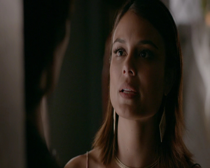 VampireDiaries-dot-nl_VampireDiaries-8x03YouDecidedThatIWasWorthSaving0491.jpg