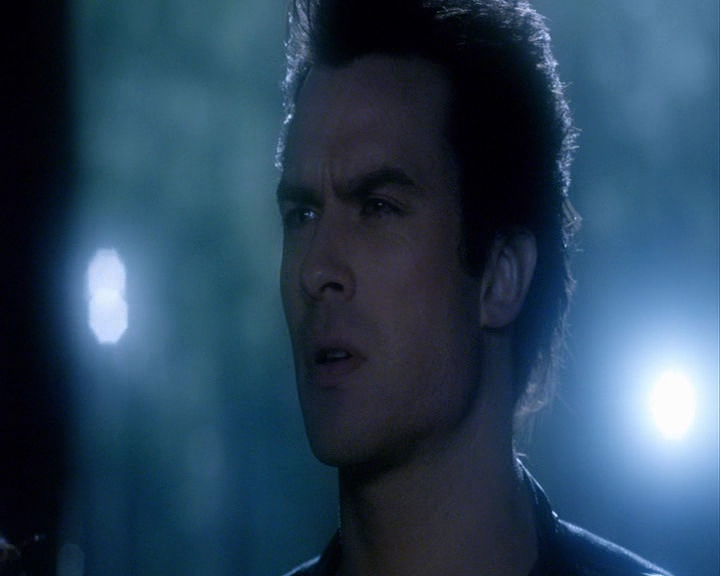 VampireDiaries-dot-nl_VampireDiaries-8x03YouDecidedThatIWasWorthSaving0525.jpg