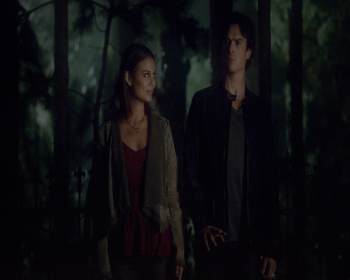 VampireDiaries-dot-nl_VampireDiaries-8x03YouDecidedThatIWasWorthSaving0538.jpg