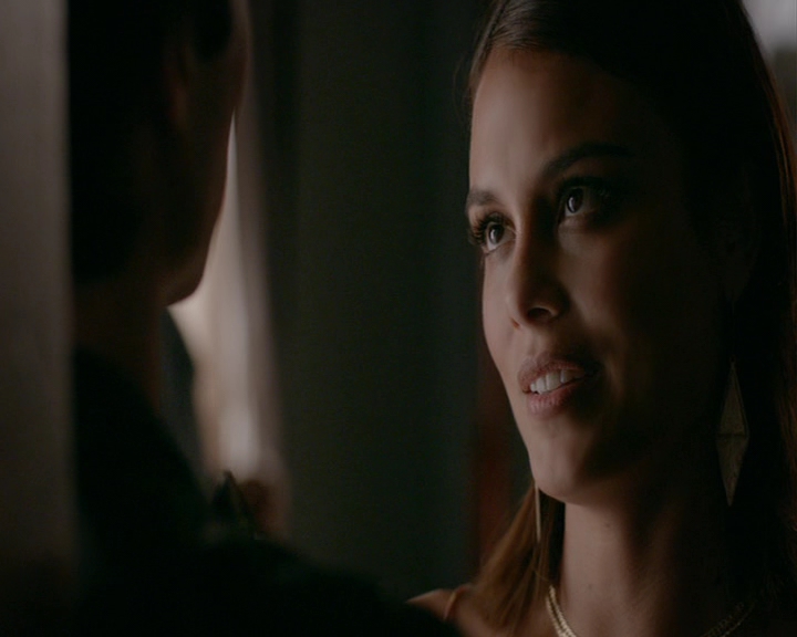 VampireDiaries-dot-nl_VampireDiaries-8x03YouDecidedThatIWasWorthSaving0543.jpg