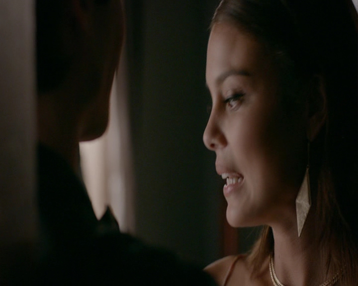 VampireDiaries-dot-nl_VampireDiaries-8x03YouDecidedThatIWasWorthSaving0546.jpg