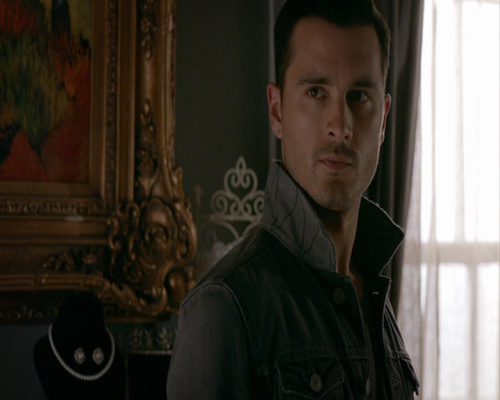 VampireDiaries-dot-nl_VampireDiaries-8x03YouDecidedThatIWasWorthSaving0553.jpg